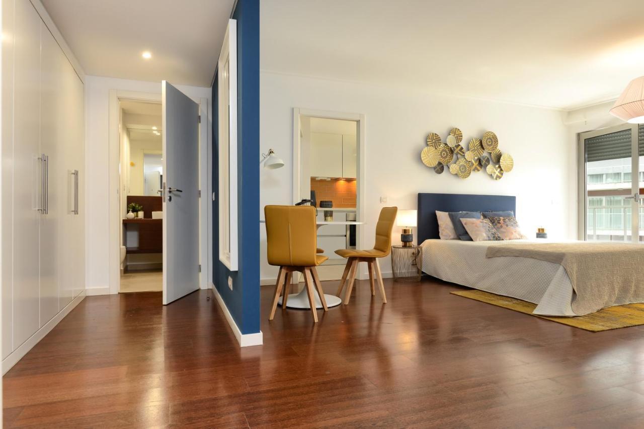 New Loft With Swimming Pool At Parque Das Nacoes! Lissabon Buitenkant foto