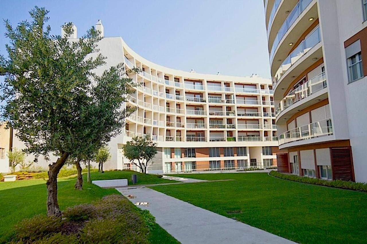 New Loft With Swimming Pool At Parque Das Nacoes! Lissabon Buitenkant foto